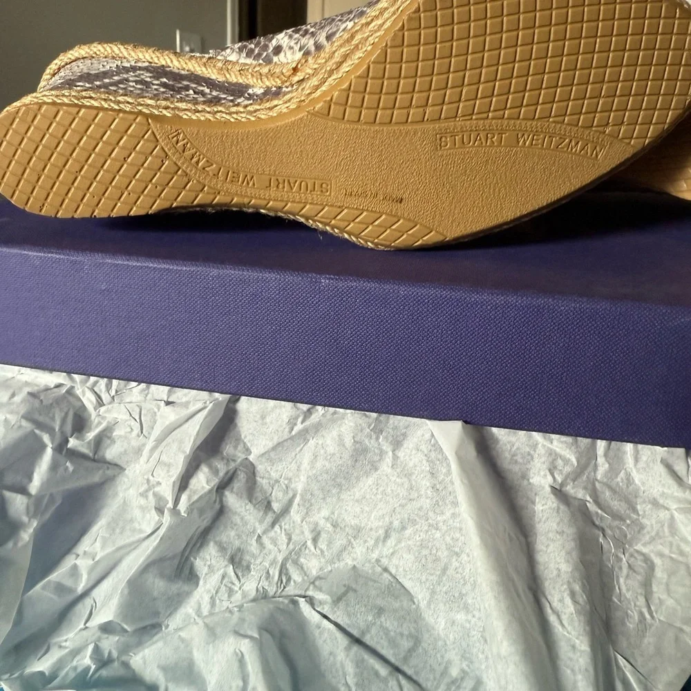 Stuart Weitzman Elegant Snakeskin Wedge Espadrilles - Picture 5 of 9